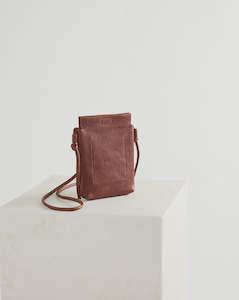 Womenswear: Marina Pouch - Cognac