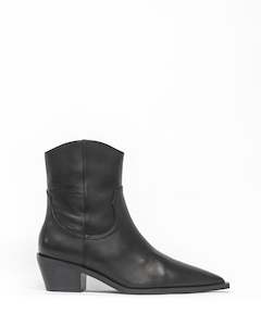 Whip Boot - Black Leather