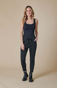 Womenswear: Fabia Burr Pant N9001 - Jet Black