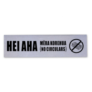 Hei Aha Mēra Korehua (No Circulars) – Tohu roa