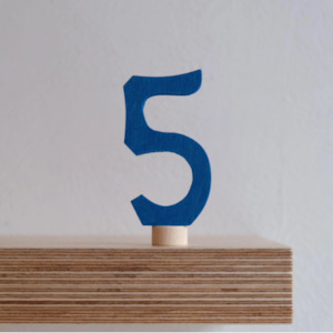 Toy: Wooden Number Five Decoration