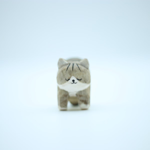 Hand Carved Grey Pussy Cat - 4cm