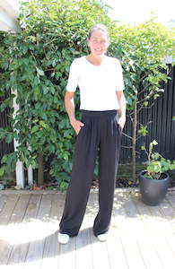 Womenswear: Dotti Wide leg pant - black