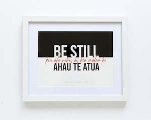 Psalm 46:10 - Maori: Be Still (White) Table Top