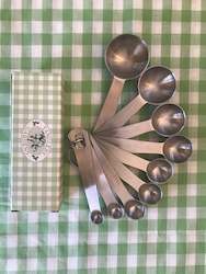 Set of 9 measuring spoons