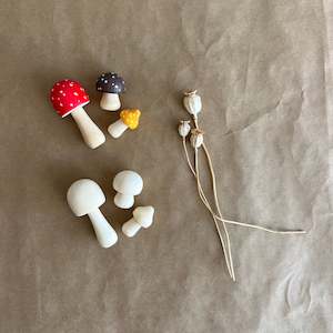 DIY CRAFT ~ WOODEN MUSHROOMS ~ 3 PACK