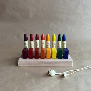 CRAYON SET ~ 8 BLOCKS + 8 STICKS ~ 16 SPACES HOLDER