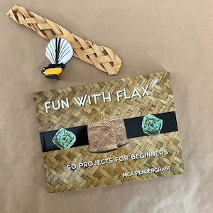 FUN WITH FLAX - 50 PROJECTS FOR BEGINNERS ~ MICK PENDERGRAST