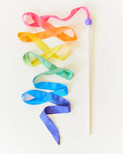 Toy: STREAMER ~ RAINBOW ~ SARAH'S SILKS