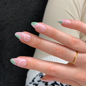 Pressing Nails - Green Swirl - Tan in The City