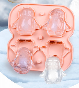 Internet only: Silicone Penguin-Shaped Ice Cube Mould with a Convenient Funnel-Type Lid