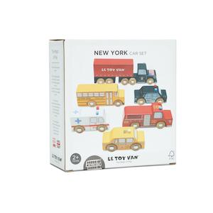 Internet only: Le Toy Van New York Set of Wooden Cars (2 years+)