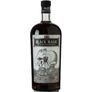 Black Magic Spiced Rum 40%, 700ml