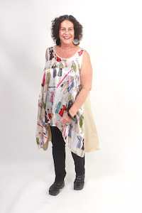 Clothing: TCD Athena Tunic - Champagne Silk Print