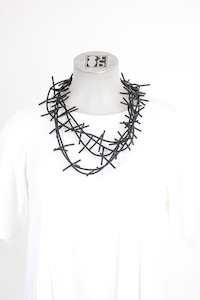 Mikas - Web Necklace - Black