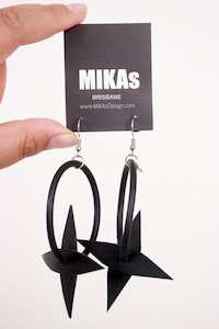 Mikas Nin Earrings - Black