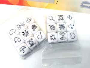 Retrospective Icon Dice