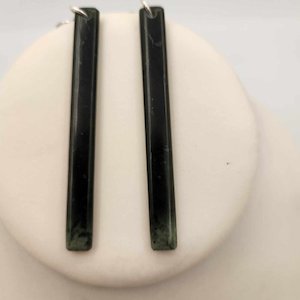 Earrings - Long Pounamu AS3 - Te Ana Māori Rock Art