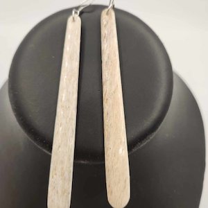 Earrings - Long Whale Bone AS1 - Te Ana Māori Rock Art