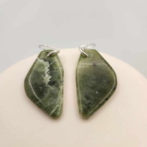 Earrings - Small Pounamu AS10 - Te Ana Māori Rock Art