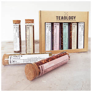 Tea manufacturing: 5 Vial Teaser Tray Gift Box