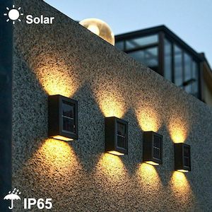 Decor Lights: Solar Garden Lights