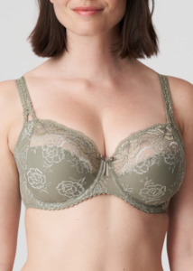 Lingerie: Delight Full Cup Bra