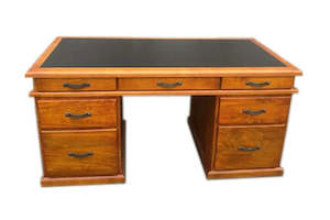 Urbana Desk