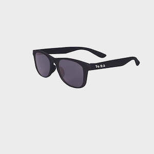 Sunglass: Koru Gloss Black