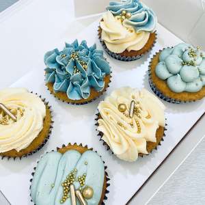 Blue Floral Cupcakes