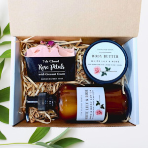 White Lily & Rose Gift Box