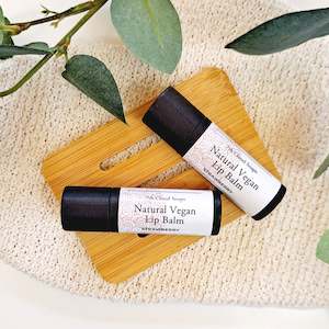 Lips: Natural Vegan Lip Balm - Strawberry