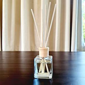 Home Fragrance: Sugar Plum | Reed Diffuser | 7th Cloud Soaps