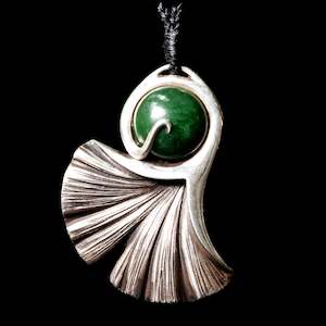 Sterling Silver Ginkgo Leaf Pendant with Pounamu Insert