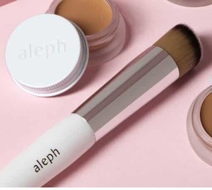 Aleph Beauty Concealer/Foundation