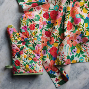 Garden Party Oven Mitt