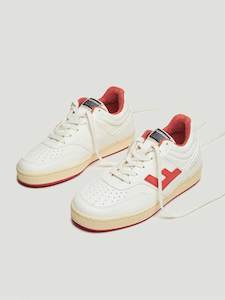 Clothing: Retros 90s White Vanilla Tomato