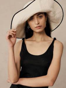 Oma Hat Ivory/Black Binding