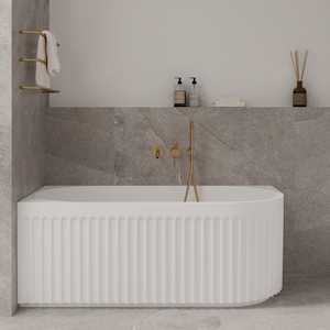 Bathroom and toilet fitting: Newtech Laurel Corner Bath