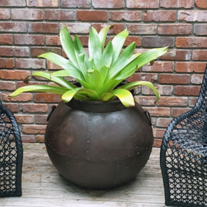 Sahar Round Iron Planter | 2 Sizes