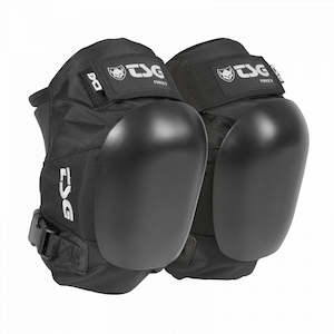 Sporting equipment: TSG Knee Pad Force V Black