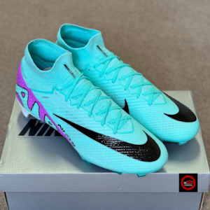 Footwear: Nike Mercurial Superfly 9 Elite FG