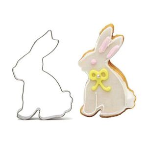 Cake: Easter Rabbit Cookie Cutter