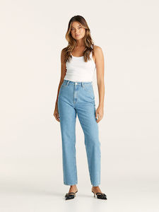 Lee High Straight Jean // Petite Brooklyn Blue