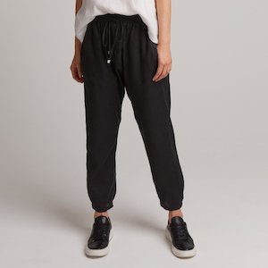 Studio Relaxed Pant - Ebony