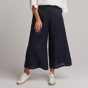 Studio Crop Pant - Navy