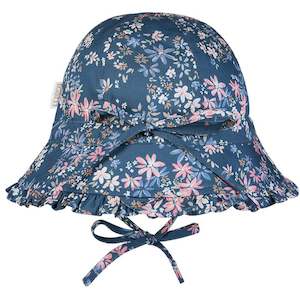 Clothing: Bell Sunhat - Athena / Moonlight