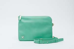 Clothing wholesaling: Oversized Clutch - Mint