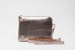 Clothing wholesaling: Oversized Clutch - Rose Gold