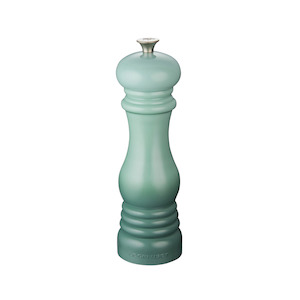 Le Creuset: Classic Pepper Mill